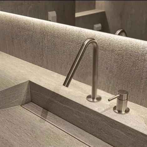 Robinet Lavabo Monocommande 2 Trou Laiton Mitigeur Lavabo Salle de Bain eau Chaude et Froide Argent Brossé (1/2)