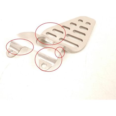 [PRODUIT D'OCCASION] Protection repose pied pilote droit pour moto Yamaha 600 YZF R6 (1/3)