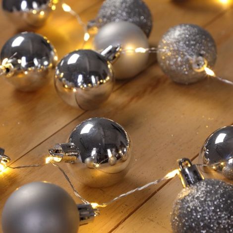 Guirlande de Noël Boules et LED sapin 2m ARGENT (1/5)