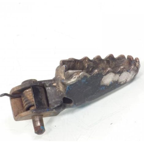 [PRODUIT D'OCCASION] Cale pied pilote droit origine pour moto Yamaha 125 DT Tenere (1/2)