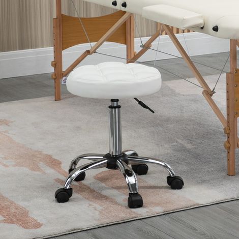 Sgabello girevole HOMCOM con ruote, altezza regolabile da 48 a 63 cm, sgabello da lavoro rivestito in similpelle per parrucchieri, estetisti, dentisti, diametro Ø35,5 cm, bianco (1/5)