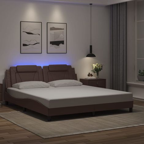 Cadre de lit Viana avec LED sans matelas marron 180x200 cm (1/5)
