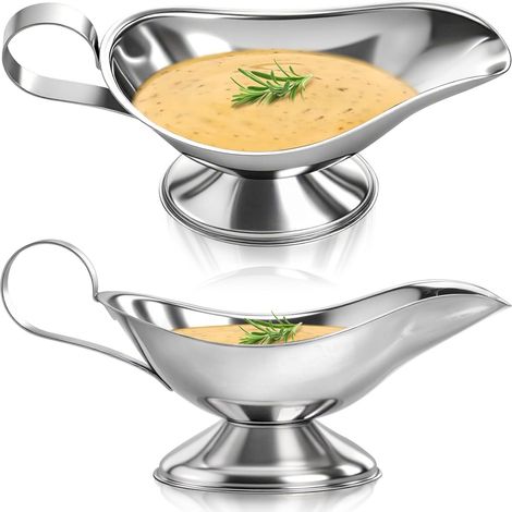 Lot de 2 saucières en inox avec bec verseur et anse. Idéales pour les vinaigrettes, le café, le lait, le bouillon et le poivre. Dimensions : 14 x 6 x 5,3 cm. Couleur : argent. (1/5)