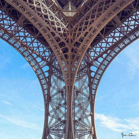 Tableau sur toile détails Tour Eiffel 45x45 cm - Impression sur Toile Murale Décorative - Image imprimée en HD sur Toile - Toile sur Châssis en Bois FSC - Fabriqué en France (1/5)