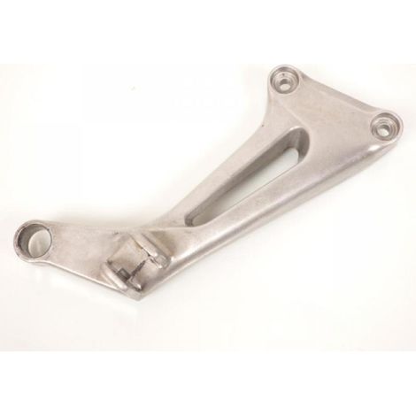 [PRODUIT D'OCCASION] Platine de repose pied passager droit origine pour Moto Honda (1/2)