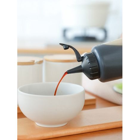 Botella para condimentos,Botella exprimible,Botella para salsas,Dispensador de aceite,Botella exprimible de plástico,Tamaño M: 21 x 5,5 cm (1/5)