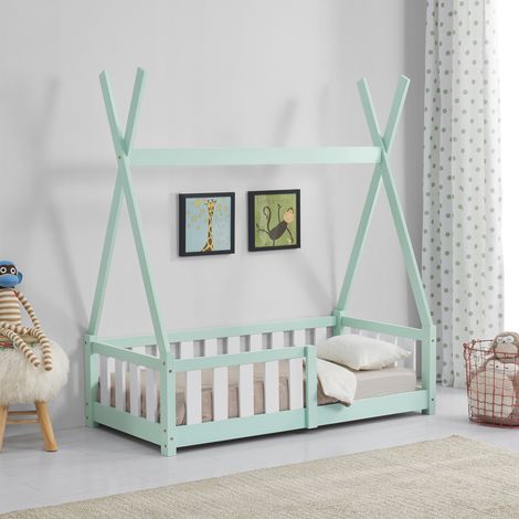 Cama infantil Helsingborg con reja de seguridad - Estructura tipi - pino 140x70 cm - Verde menta [en.casa] (1/5)