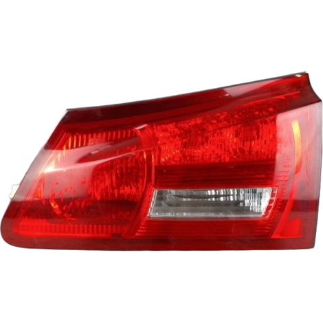 [PRODUIT D'OCCASION] Feu Arriere Interieur Droit LEXUS Is 2 Phase 1 Diesel ♻️ Ref Oe. 8158153071 - Garantie à vie (1/3)