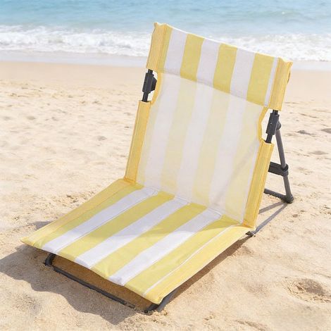 Cette chaise pliante d'été présente un motif à rayures et convient parfaitement au camping et aux occasions de détente comme les jardins, les parcs, les pique-niques et les plages. (1/5)