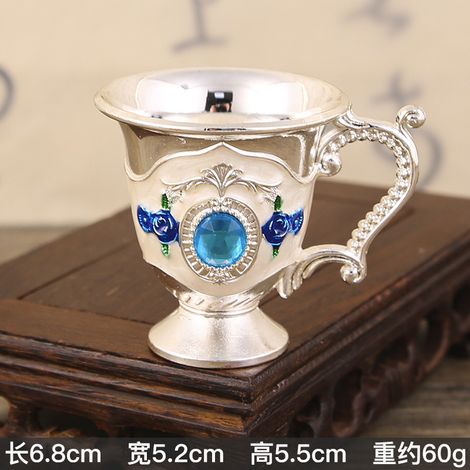 Verre à vin de style européen (argent, blanc et bleu à motifs floraux), verre individuel pour vin blanc, fabrication artisanale en métal.