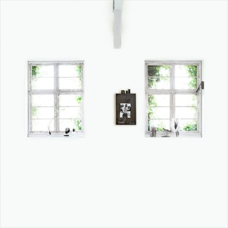 vtwonen - Fototapete - Fenster - Vliestapete - Weiß - 300x300cm