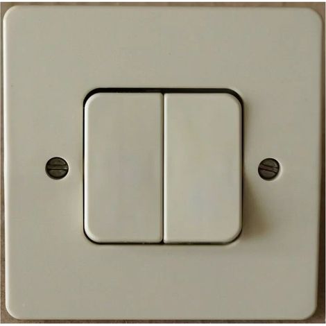 Legrand 080551 Doppel-Wechselschalter 10A komplett – Neptun – mit Krallen