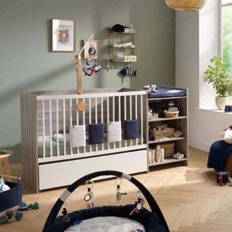 Lit évolutif bébé 120x60 cm – Transformable en 90x190 cm – Avec étagères – Décor chêne silex moderne – Baby Price