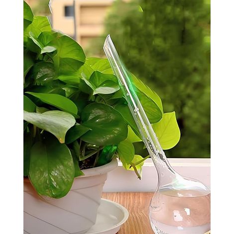 Automatic Watering Globes for Plants, Clear Plastic Automatic Watering Globes 13 x 5 cm, Self-Watering Device for Indoor and Outdoor (1/3)