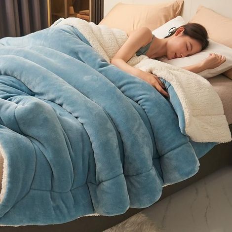 Couverture Chaude Double Couche en Flanelle & Sherpa,150x200cm Plaid Hiver Épais Ultra Doux, Couverture Polaire Uni,Bleu 2 (1/5)