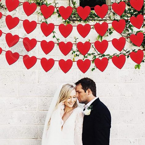 Guirlande De Cœurs En Feutrine - 40 Décorations DIY Non Tissé Pour Porte Fenêtre Ou Intérieur - Idéal Pour Saint-Valentin Mariage Fête - 8 x 6,5 cm - Rouge (1/5)