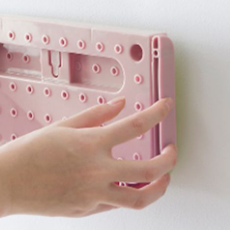 Étagère à chaussures murale adhésive créative, étagère à chaussures suspendue et pliable pour la maison, étagère de rangement murale pour chaussures et pantoufles de salle de bain, motif T-shirt, rose (1/5)