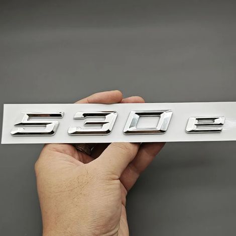 (530e Chrome) - Logo 3D ABS pour coffre arrière 530e, autocollant compatible avec les modèles 530e, G60, G61, G30 et G31. Accessoires pour coffre. (1/5)
