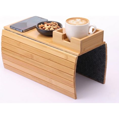 Plateau pliable en bois pour accoudoir de canapé avec porte-gobelet et organisateur antidérapant pour collations, téléphone portable, télécommande et boissons. (1/5)