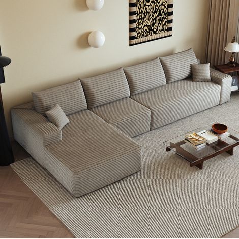 Divano angolare modulare con chaise longue reversibile, non richiede montaggio, in tessuto di velluto a coste color cammello per soggiorno. (1/5)