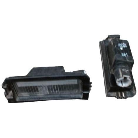 [PRODUIT D'OCCASION] Eclaireur Plaque De Police KIA Rio ♻️ Ref Oe. 51211166471 - Garantie à vie (1/3)