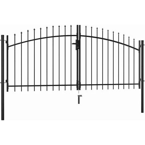 Portes doubles de gardien, surmontées d'un ornement en forme de lance, dimensions : 299,5 x 149,5 cm