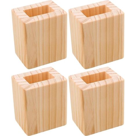 4 pieds de meubles carrés en bois avec patins adhésifs.