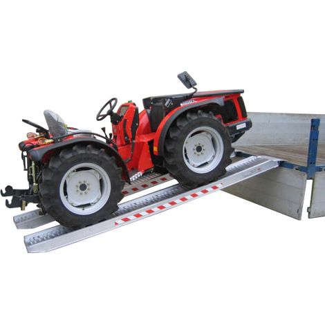 Longueur de rampe 3.00m - Hauteur à franchir de 900mm - charge max par paire 6000kg pour empattement 2000mm - Vendue à l'unité - M125/30LUS