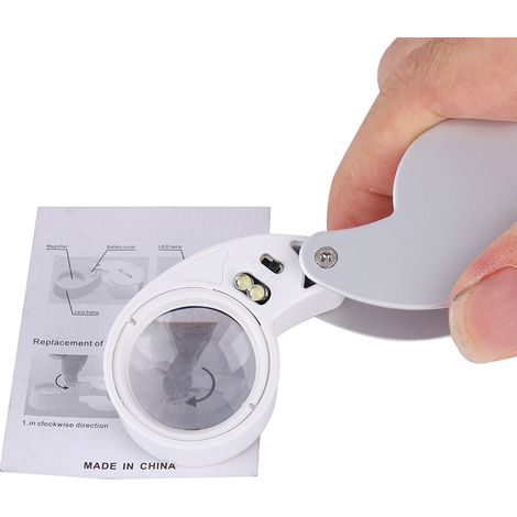 Loupe pliante LED argentée en alliage d'aluminium (1/5)