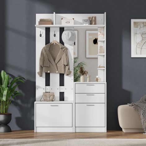 Appendiabiti, stendibiancheria, panca porta scarpe, armadio, 2 cassetti, 2 vani porta scarpe estraibili, 3 ganci, uno specchio in vetro, accanto ad esso tre mensole, corridoio, camera da letto, soggio (1/5)
