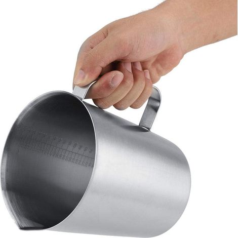Mesure en Acier Inoxydable, 500-2000Ml Pot À Lait Avec Poignée Bec Verseur de Canard Pot À Mousse Avec Balance Intégrée Ustensile de Cuisine Et de Pâtisserie, pour Latte Et Café Artistiques (2000ML) (1/5)
