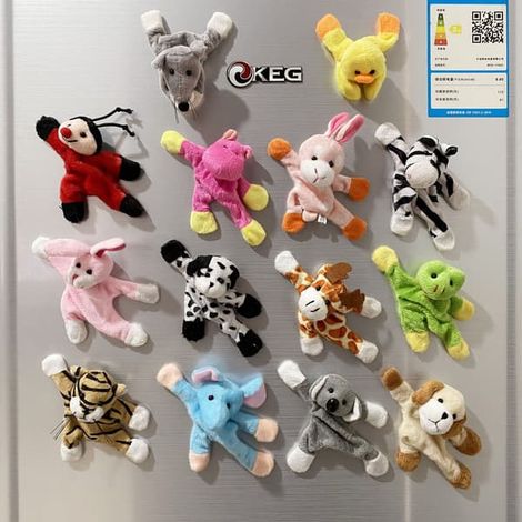 Aimants de réfrigérateur en peluche dessinée, autocollants magnétiques mignons, décoration de maison, décorations de cuisine, poupées créatives super mignonnes (1/5)