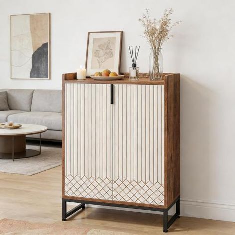 Mobilier de rangement pour la maison : Porte-chaussures et organisateur — Ameublement d'intérieur raffiné.