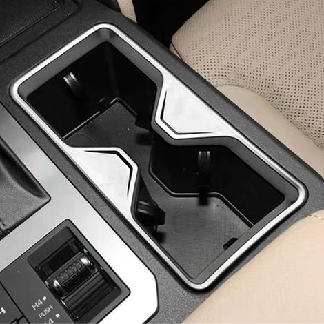 Fits in the front cup holders and drink caps of 24-inch Toyota Prado models. (1/5)