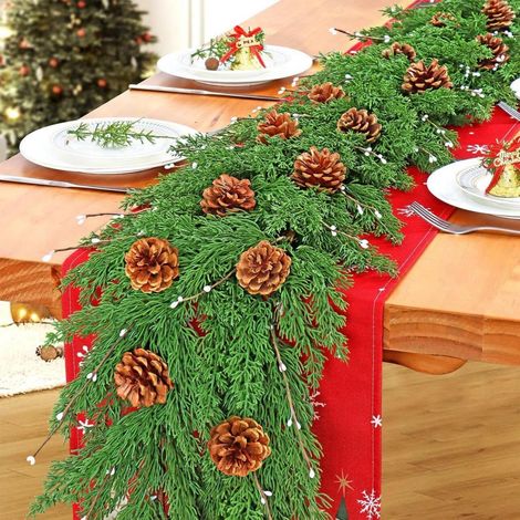 Künstliche Weihnachtsgirlande 180cm mit Beeren & Tannenzapfen, flexibel gestaltbar