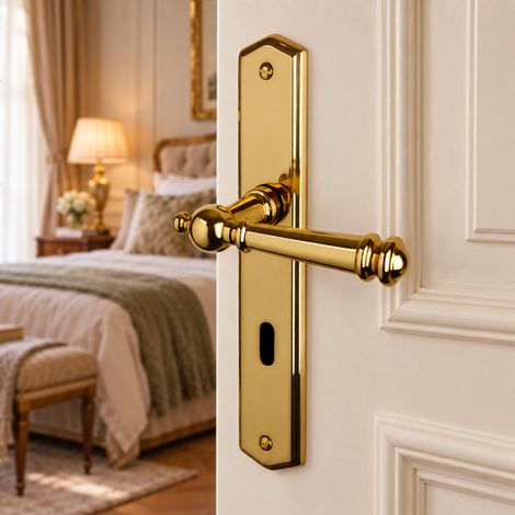 Ouvre&Déco - 2 poignées de porte ATTILA en laiton poli doré – Entraxe 195 mm – Entrée de clé chambre – Style classique chic