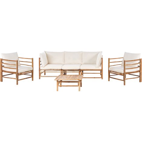 Conjunto modular de jardín de 6 piezas sofá de 3 plazas 2 sillones y mesa de centro de bambú natural cojines blanco crema Cerreto (1/5)
