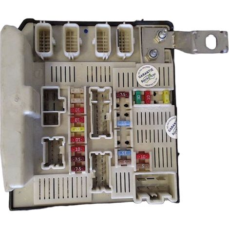 [PRODUIT D'OCCASION] Boite A Fusibles RENAULT Megane II Ph2 2006- ♻️ Ref Oe. 8200455424 - Garantie à vie (1/5)