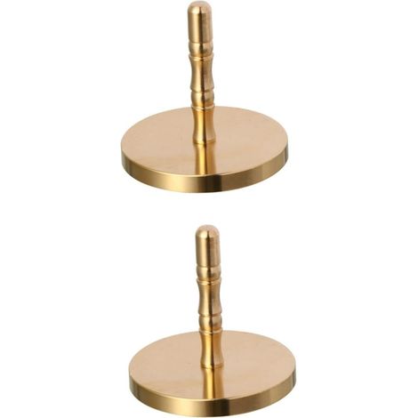 Deux presses à encens avec couvercles amovibles, adaptées à la fabrication de produits d'aromathérapie faits maison. (1/5)