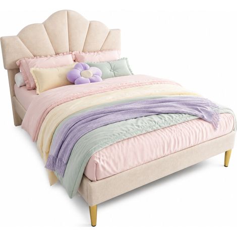 Lit rembourré 140x190 cm en velours, tête de lit coquille réglable en 2 positions, pieds dorés, sommier à lattes bois et métal, beige pour chambre élégante – CHICFURN (1/5)