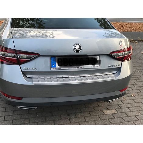 Skoda Superb iV HB - Embellecedor cromado para el portón trasero Tuning (1/5)