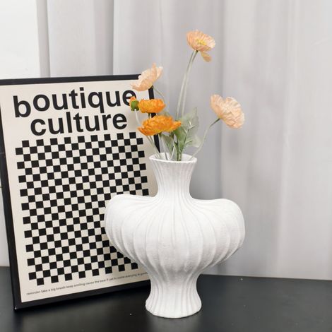 Minimalist Resin Modern Table Vase with Stripe Texture - White