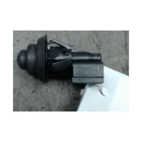 [PRODUIT D'OCCASION] Contacteur Porte Avant Droit DACIA Sandero ♻️ Ref Oe. 7700427640 - Garantie à vie (1/2)