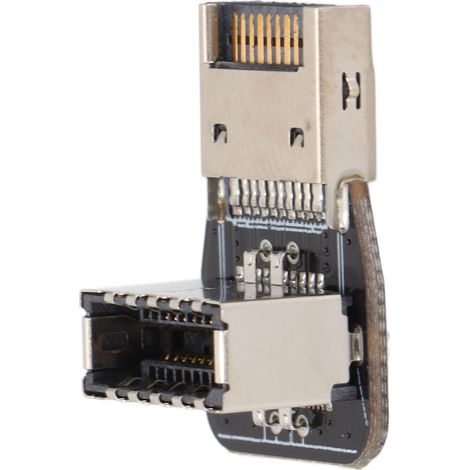 Carte mère d'ordinateur avec interface USB 3.1 de type E coudée à 90 degrés, port de type C en façade, adaptée au passage des câbles, l'un des quatre coins et le bas de l'interface de type E de la car (1/5)