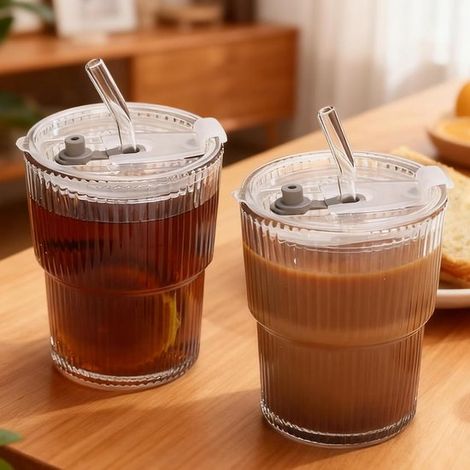 Bicchieri con coperchio e cannuccia Bicchieri da matcha 450 ml Bicchiere da caffè con cannuccia per matcha, succhi e frullati (1/3)
