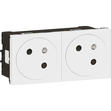 Pre-wired Double Wall Socket, 2P+E, Snap-in Fixing, 45° Angle, White, Indoor (1/5)