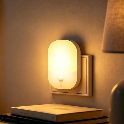 Lot de 1 Veilleuse Enfant Prise Electrique, Lampe Nuit avec CAPTEUR LUMIÈRE, 5 Intensités Réglables, 3 Modes (AUTO/ON/OFF), Veilleuse Bébé pour Chambre, Couloir, Cuisine, Escalier, Blanc Chaud, 0,3W (1/5)
