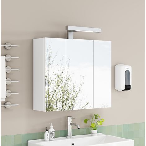 MODFU – Armadio toilette da parete 66 cm in MDF/vetro con 3 ante a specchio, ripiani in vetro, LED e presa francese – Bianco (1/5)