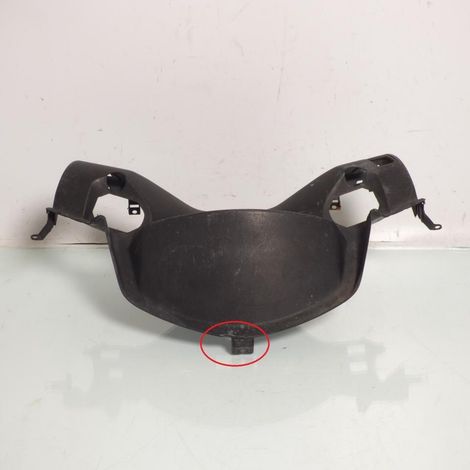 [PRODUIT D'OCCASION] Couvre guidon origine pour scooter Yamaha 125 Xmax 2006 à 2009 (1/4)
