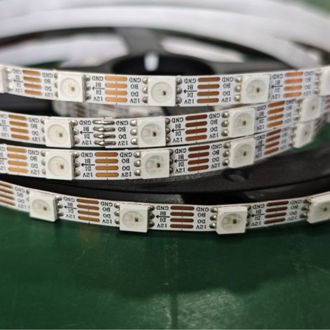 RGB 2815 LED strip with 60 LEDs, single-point control, integrated circuit, bare circuit board, 12V, 5.5mm, with white circuit board.